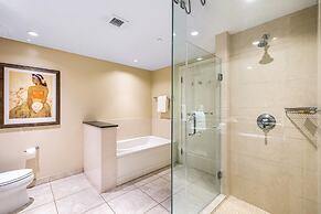 Honua Kai Hokulani by KBM