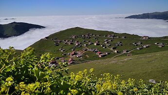 Migroras Otel & Restaurant - Karestel Yaylasi