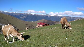 Migroras Otel & Restaurant - Karestel Yaylasi