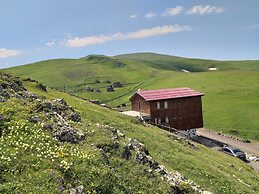 Migroras Otel & Restaurant - Karestel Yaylasi