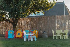 5 Chirpici - Small Traditional Resort