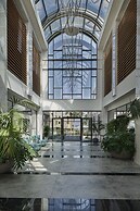 AMIRA LUXURY RESORT & SPA