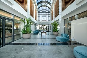 AMIRA LUXURY RESORT & SPA