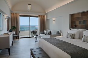 AMIRA LUXURY RESORT & SPA