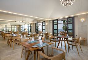 AMIRA LUXURY RESORT & SPA