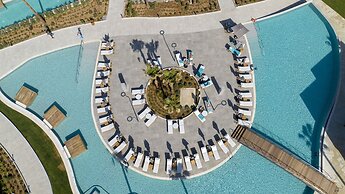 AMIRA LUXURY RESORT & SPA