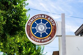 GUEST HOUSE DISCOVERY SHIP