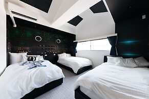 GUEST HOUSE DISCOVERY SHIP