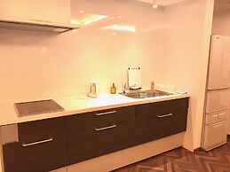 GUEST HOUSE DISCOVERY SHIP