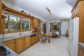 Villa Xenios Dias in Argaka