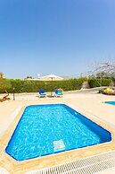 Villa Xenios Dias in Argaka