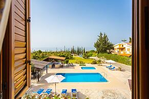 Villa Xenios Dias in Argaka