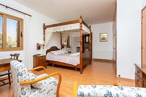 Villa Xenios Dias in Argaka