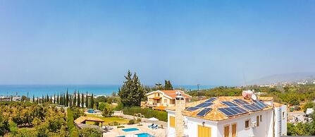 Villa Xenios Dias in Argaka