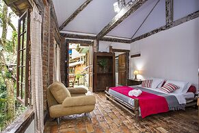 Pousada Encanto das Aguas