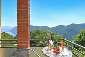 Ca' Gina Panoramica - Monte Bre