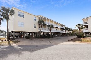 SPC 4133 Beautiful Tennis Court 2 bedroom with free beach set up for 2