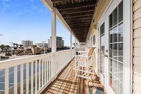 SPC 4133 Beautiful Tennis Court 2 bedroom with free beach set up for 2