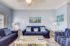 SPC 4133 Beautiful Tennis Court 2 bedroom with free beach set up for 2