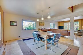 Healdsburg Home With Magnificent Vineyard View 2 Bedroom Home by RedAw