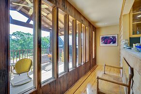 Healdsburg Home With Magnificent Vineyard View 2 Bedroom Home by RedAw