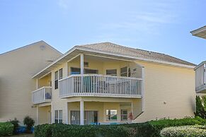 SPC 9232 is a Beautiful recently upgraded 2 BR with Free Beach Service