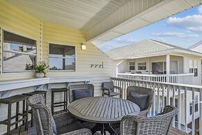 SPC 9232 is a Beautiful recently upgraded 2 BR with Free Beach Service