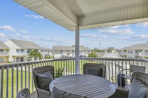 SPC 9232 is a Beautiful recently upgraded 2 BR with Free Beach Service