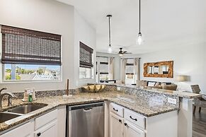 SPC 9232 is a Beautiful recently upgraded 2 BR with Free Beach Service