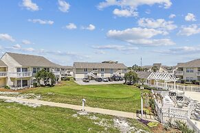 SPC 9232 is a Beautiful recently upgraded 2 BR with Free Beach Service