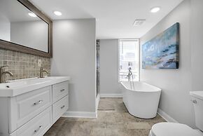 Enjoy Your Stay In This Amazing Location In Philadelphia! 4 Bedroom Ho