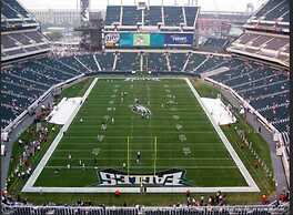 Enjoy Your Stay In This Amazing Location In Philadelphia! 4 Bedroom Ho