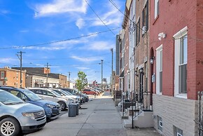 Enjoy Your Stay In This Amazing Location In Philadelphia! 4 Bedroom Ho