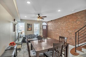 Enjoy Your Stay In This Amazing Location In Philadelphia! 4 Bedroom Ho