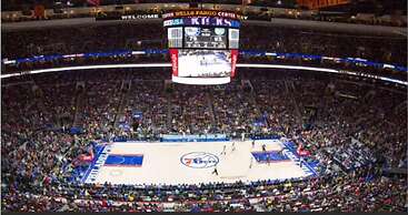 Enjoy Your Stay In This Amazing Location In Philadelphia! 4 Bedroom Ho