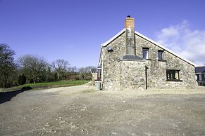 The Lake House Retreat - 7 Bedroom