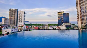 Hotel Del Luna by LUK Global