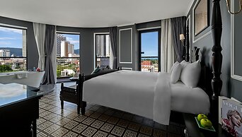 Hotel Del Luna by LUK Global