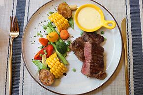 Hotel Del Luna by LUK Global