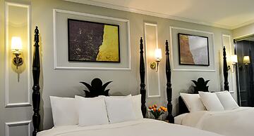 Hotel Del Luna by LUK Global