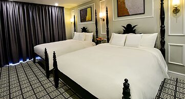 Hotel Del Luna by LUK Global