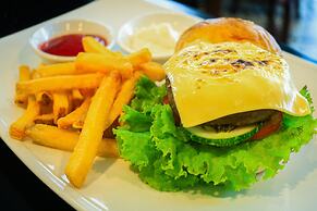 Hotel Del Luna by LUK Global