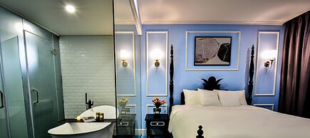 Hotel Del Luna by LUK Global