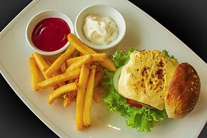 Hotel Del Luna by LUK Global