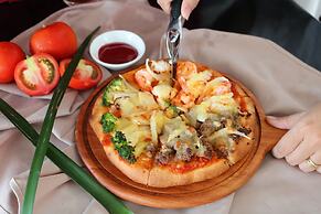 Hotel Del Luna by LUK Global