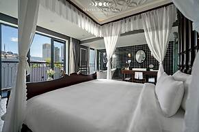 Hotel Del Luna by LUK Global