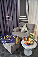 Hotel Del Luna by LUK Global