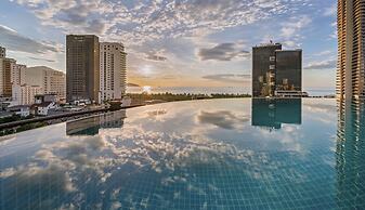 Hotel Del Luna by LUK Global