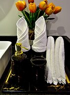 Hotel Del Luna by LUK Global