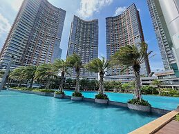 Gold Coast PIK Premium Seaview Apartment